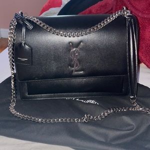 Handbag crossbody or shoulder